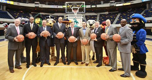 Governor McDonnell stands with coaches and mascots of different Virginia basketball teams to celebrate the Holiday Hoop Classic. (Photo courtesy of governor.va.gov) 
